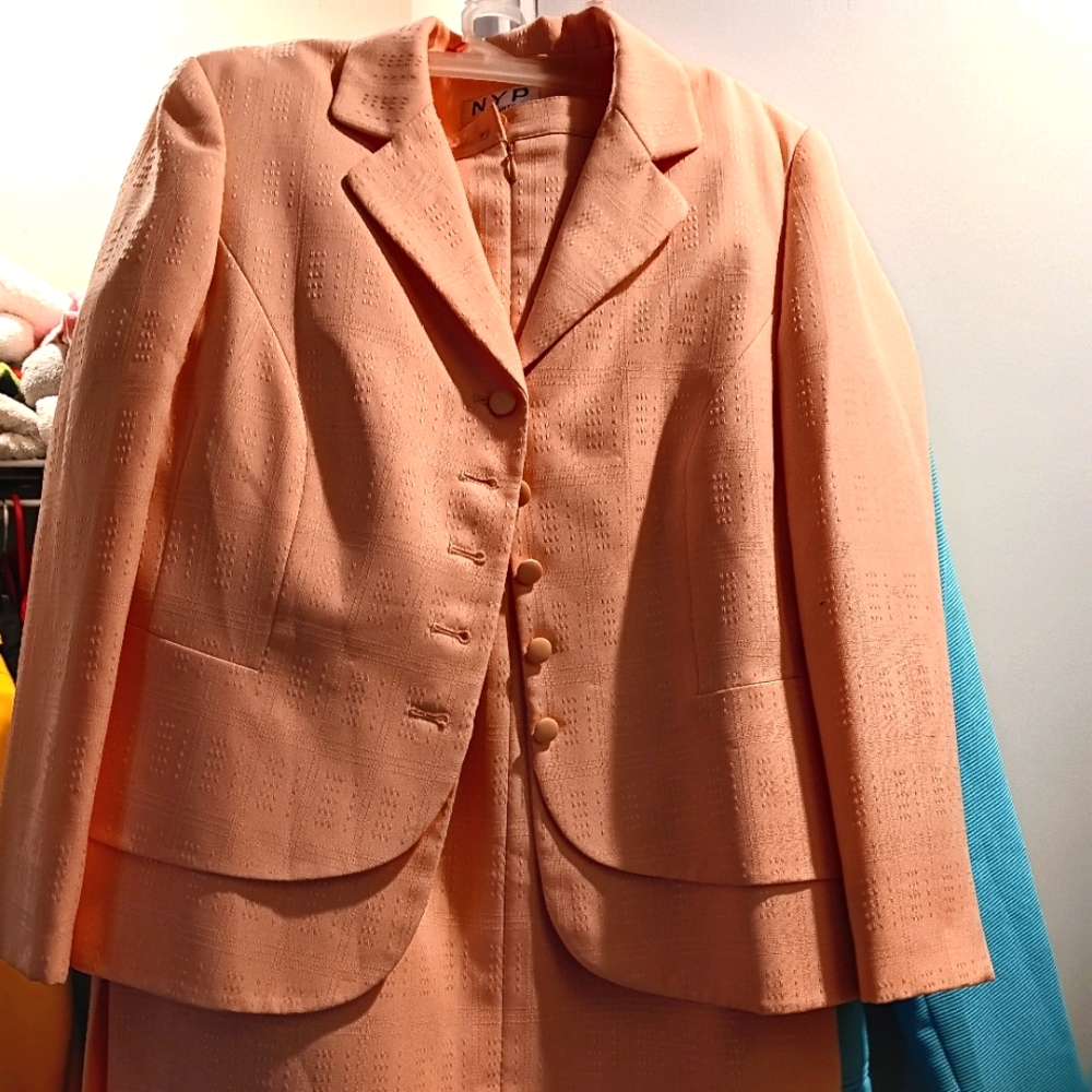 Women's suit